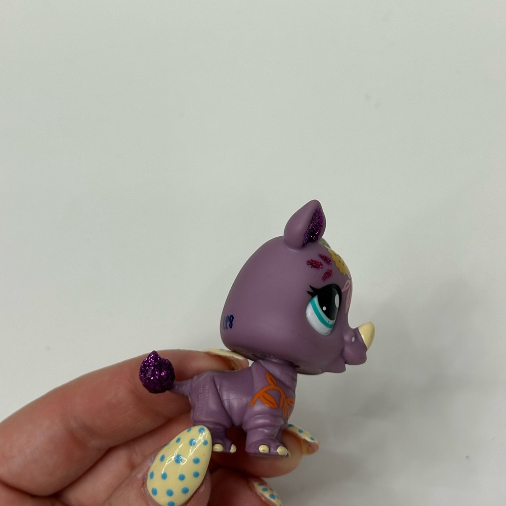 Littlest Pet Shop Glitter Rhino #2342 - Picture 4 of 5